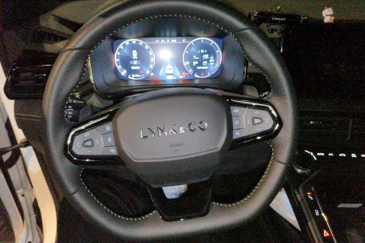 Used Lynk & Co 06 2023 Remix 1.5T Dynamic Halo