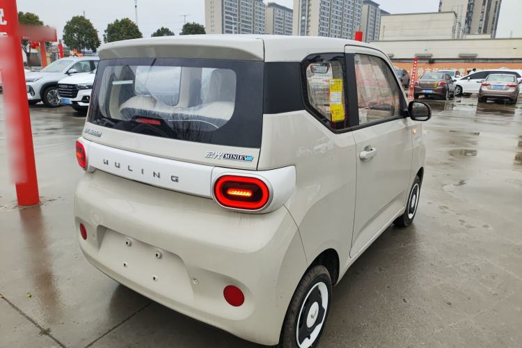 Used Wuling Hongguang MINIEV 2024 3rd Generation 215km Youth Edition
