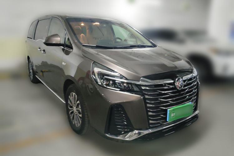 Used Buick GL8 2023 Land Executive Class Deluxe Model