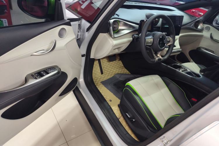 Used BYD Dolphin 2021 405 km Fashion Edition
