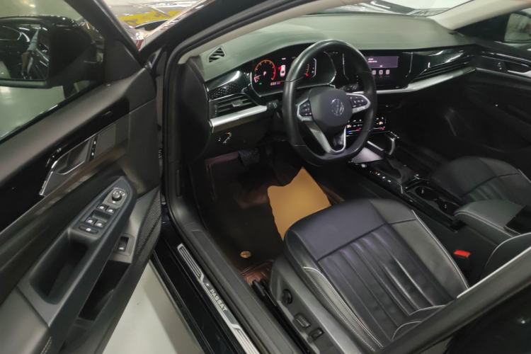 Used Volkswagen Passat 2022 330TSI Starry Elite Edition Custom Version
