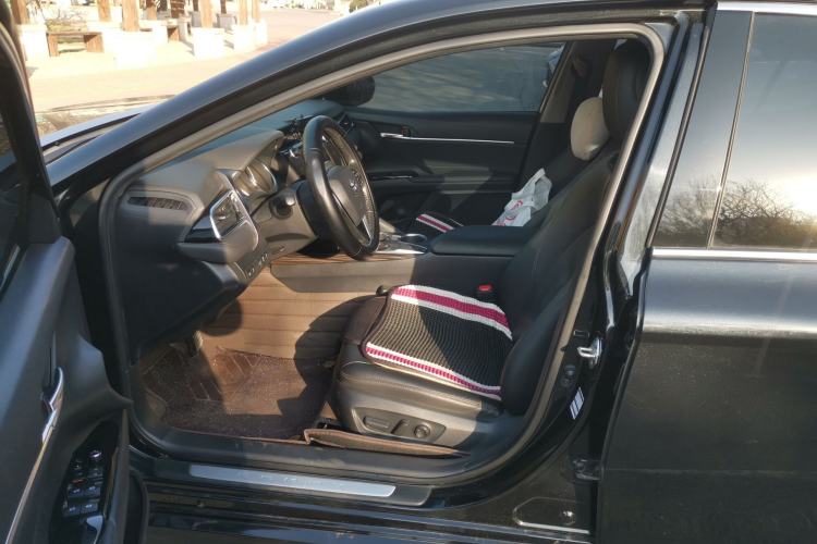 Used Toyota Camry 2019 2.0G Luxury Edition China VI Standard