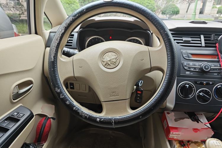 Used Venucia D50 2012 1.6L Manual Comfort Edition Steering Wheel