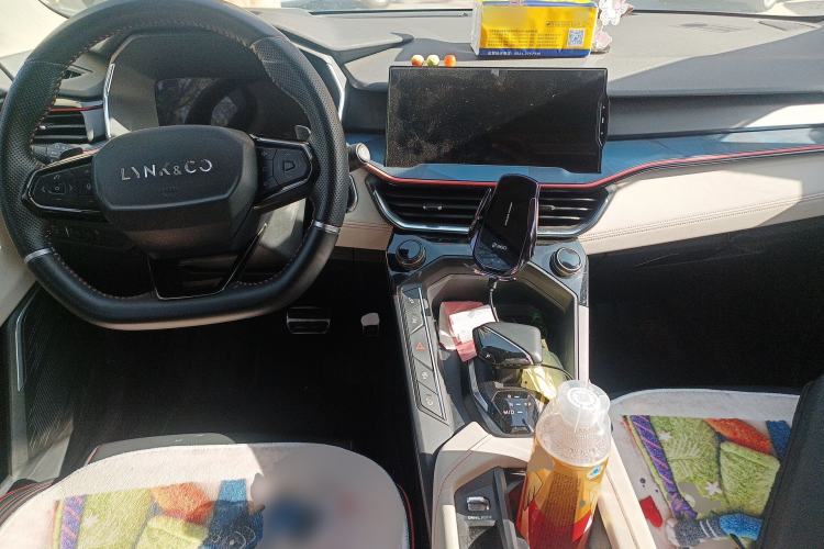 Used Lynk & Co 06 2020 1.5T YAO Halo Center Console