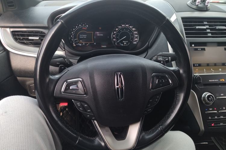 Used Lincoln MKC 2018 2.0T Two-Wheel Drive Deluxe Edition
