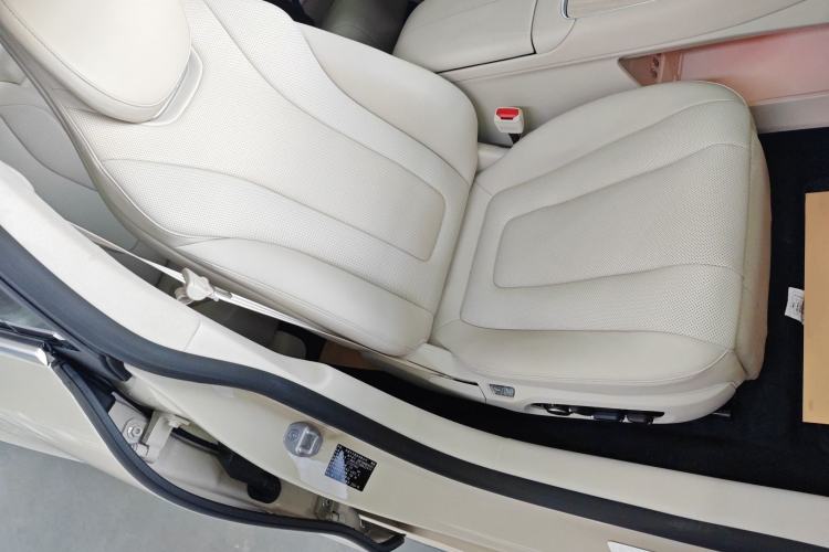 Used Hima Luxeed S7 2025 855 km Max