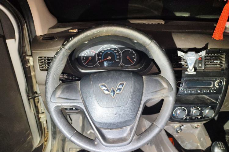 Used Wuling Hongguang 2015 1.5L S1 Standard China V-Emission Standards