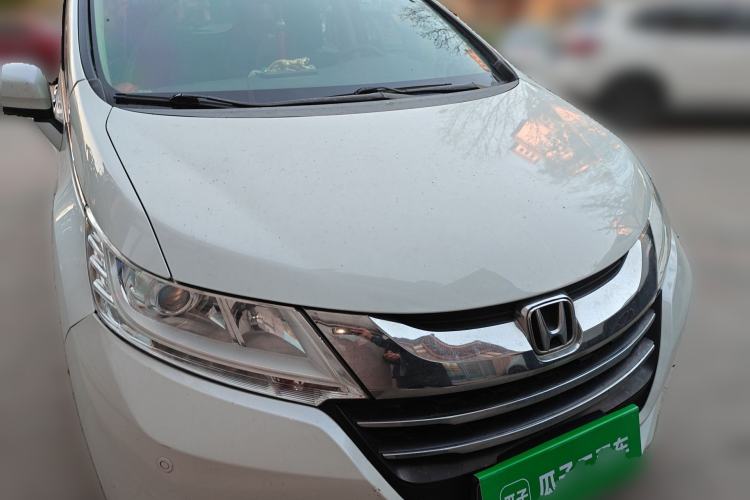 Used Honda Odyssey 2017 2.4L Luxury Edition Front Right 45 Deg