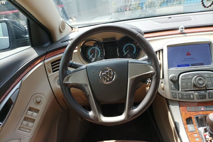 Used Buick LaCrosse 2011 2.4L SIDI Elegant Edition Steering Wheel