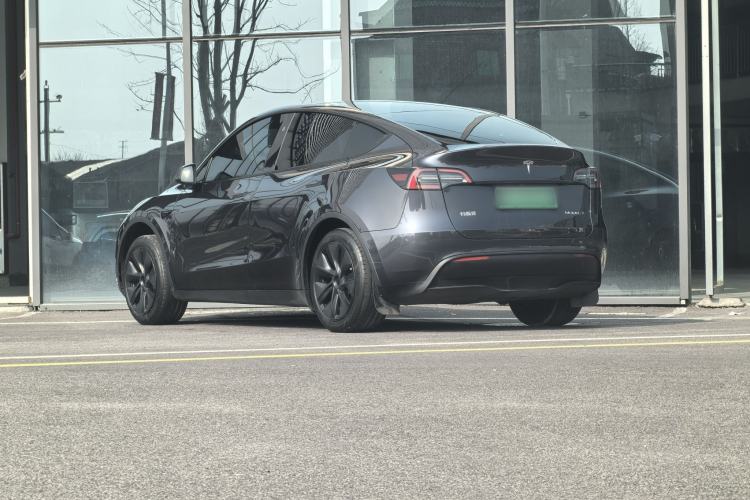 Used Tesla Model Y 2024 Rear-Wheel-Drive Version
