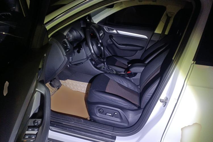 Used Audi Q3 2016 35 TFSI Fashion Model
