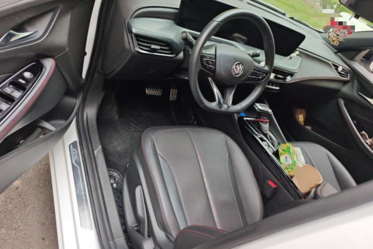 Used Buick Verano 2023 Pro GS Hunter Wind Edition Driver Seat