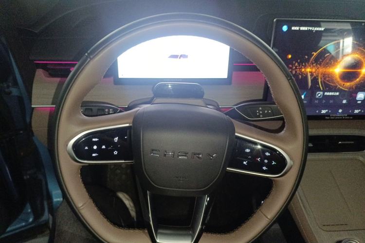 Used Chery Tiggo 8 PLUS C-DM 2025 1.5T 116 km Prestige Version 5 Seats