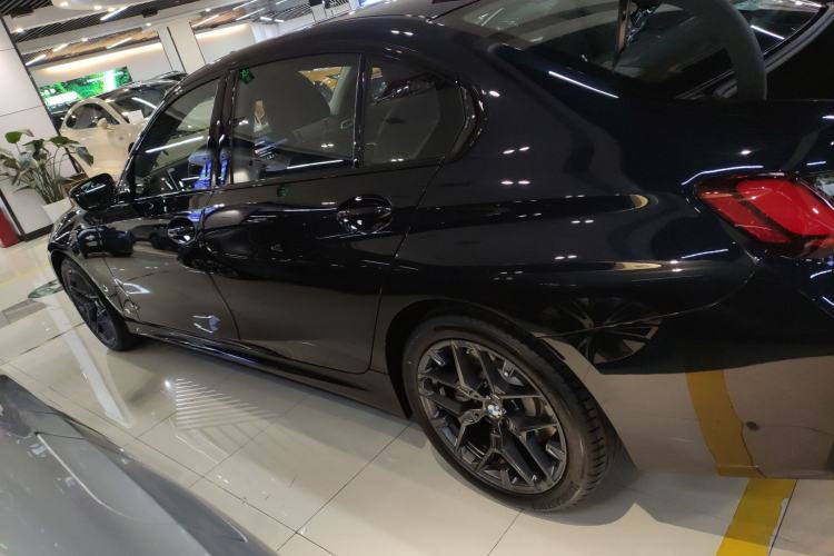 Used BMW 3 Series 2025 330Li M Sport Shadowline Package