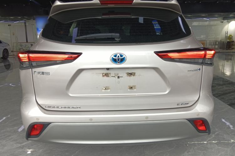 Used Toyota Highlander 2023 2.5L Smart Electric Hybrid Dual-Motor All-Wheel-Drive Luxury 7-Seater Rear