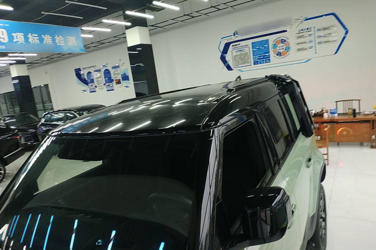 Used Land Rover Defender 2023 110 3.0T P400 75th Anniversary Legend Edition
