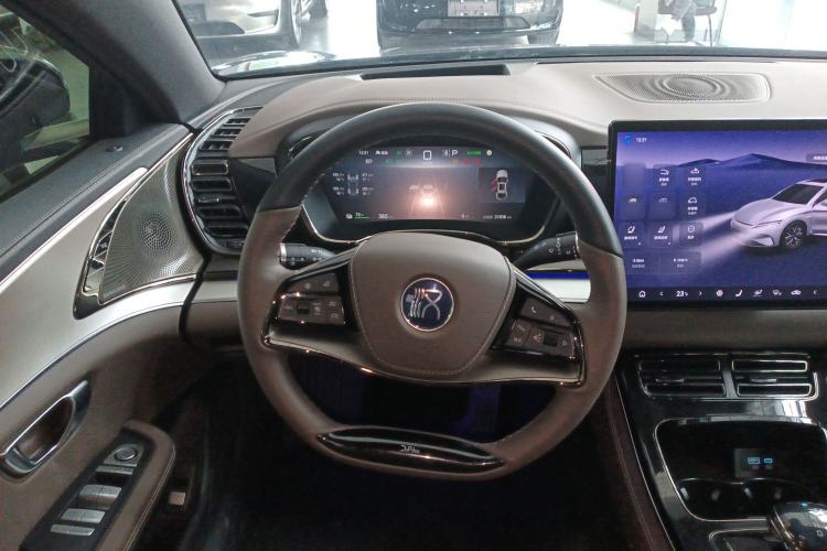 Used BYD Han 2025 EV 605KM Prestige Model
