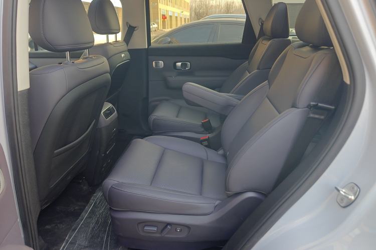 Used Leapmotor C16 2026 All-Electric 630 LiDAR Zhizun Edition 6 Seats
