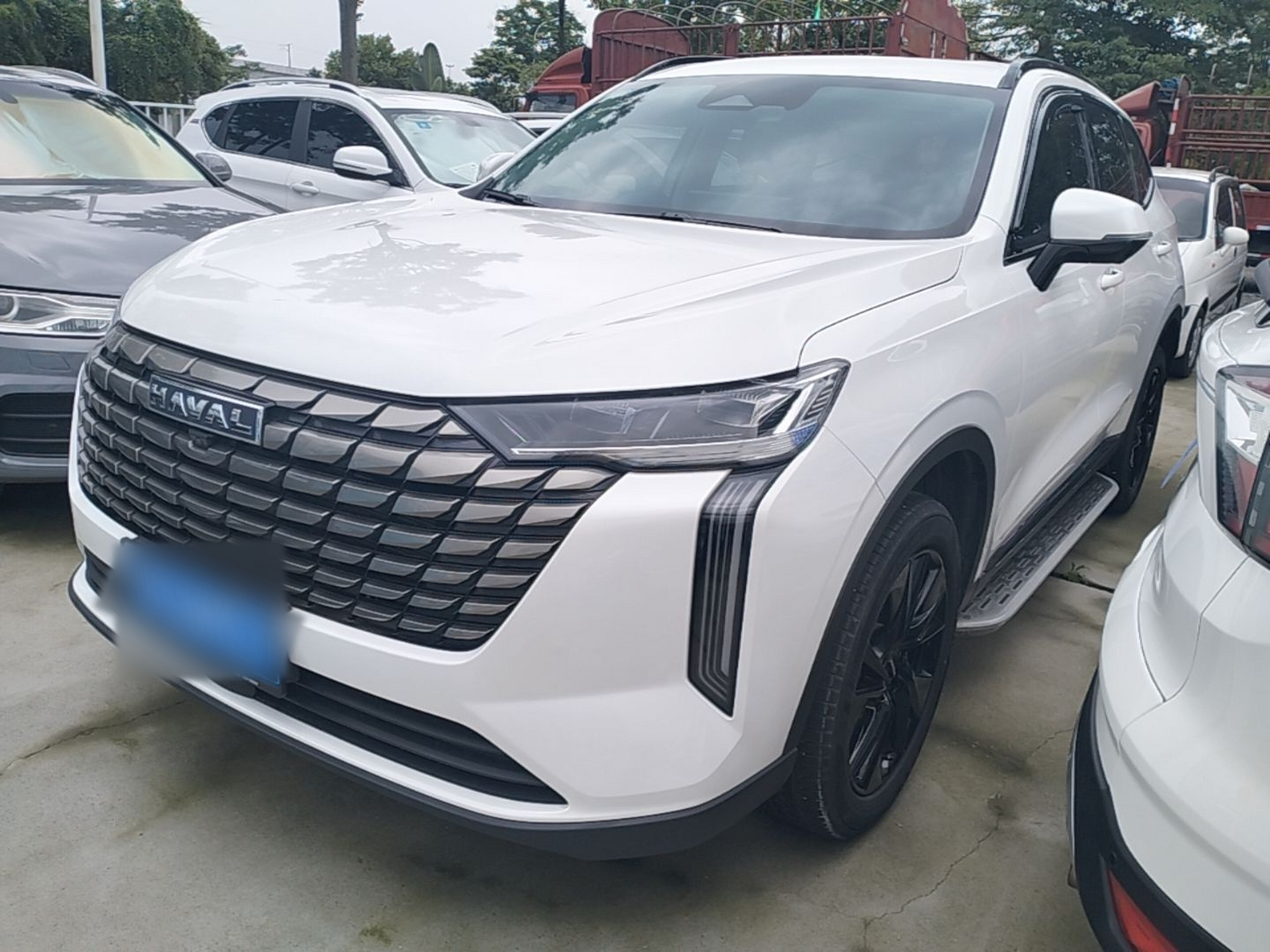 Под передней частью автомобиля