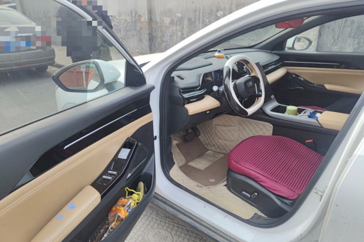 Used Geely Galaxy L6 2024 125km PLUS Dragon Edition
