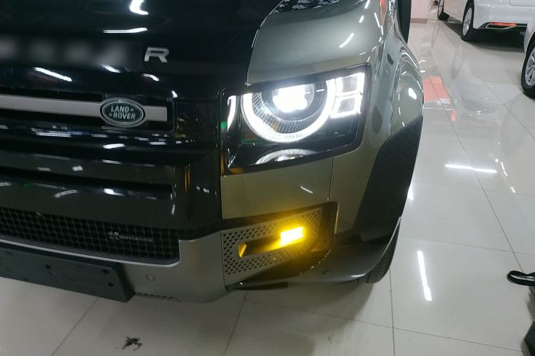 Used Land Rover Defender 2023 Facelift 110 3.0T P400 X-DYNAMIC HSE
