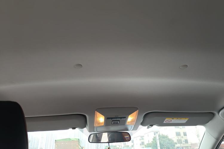 Used Toyota Wildlander 2022 Updated Version 2.0L CVT Two-Wheel Drive Leading Edition
