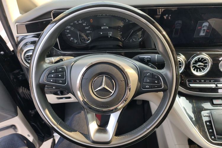 Used Mercedes-Benz Vito 2021 2.0T Business Version 7 Seats Steering Wheel