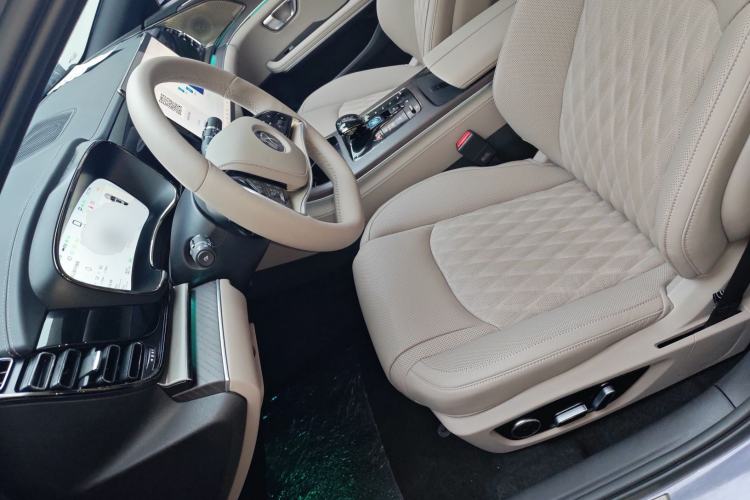 Used BYD Han 2025 DM-i Intelligent Driving Edition 125KM LiDAR Flagship Model
