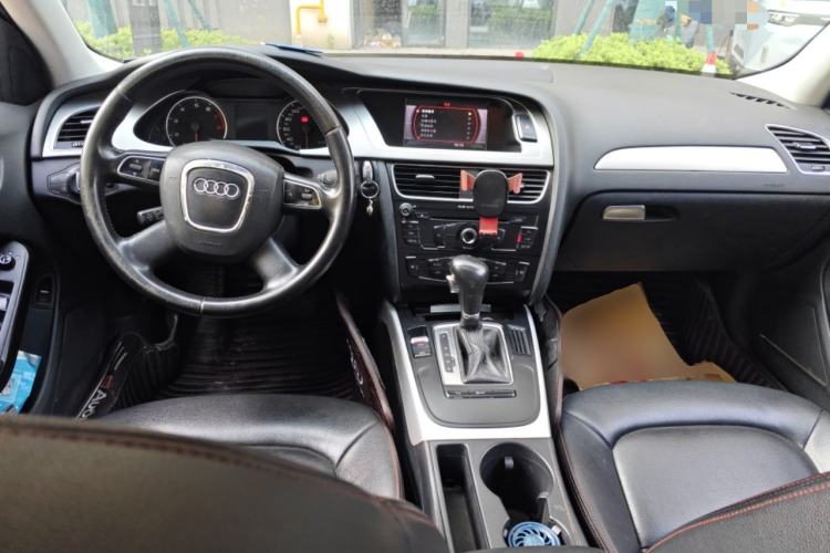 Used Audi A4L 2012 2.0 TFSI automatic standard version