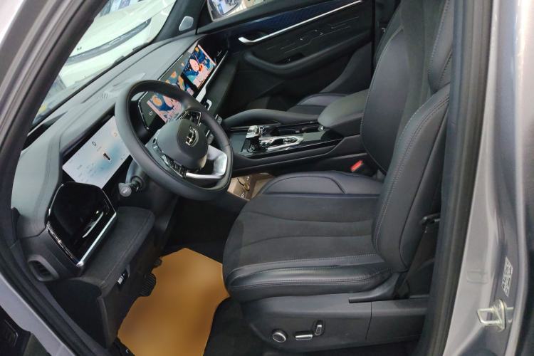 Used Geely Auto Monjaro L 2024 2.0TD High-Power Automatic Two-Wheel Drive Skyline Edition