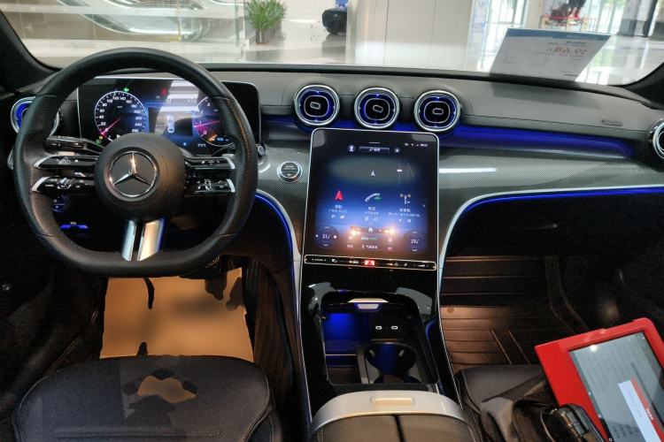 Used Mercedes-Benz C-Class 2022 Restyled C 260 L Sport Edition Center Console