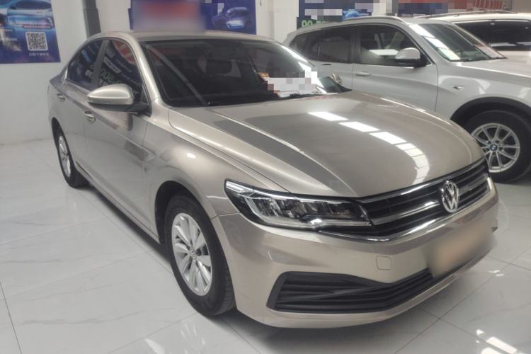 Used Volkswagen Bora 2019 1.5L Manual Fashion Edition Front Right 45 Deg