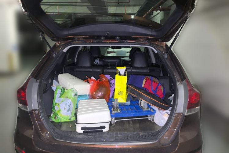 Used Toyota Venza 2013 2.7L 4x4 Luxury Edition Trunk