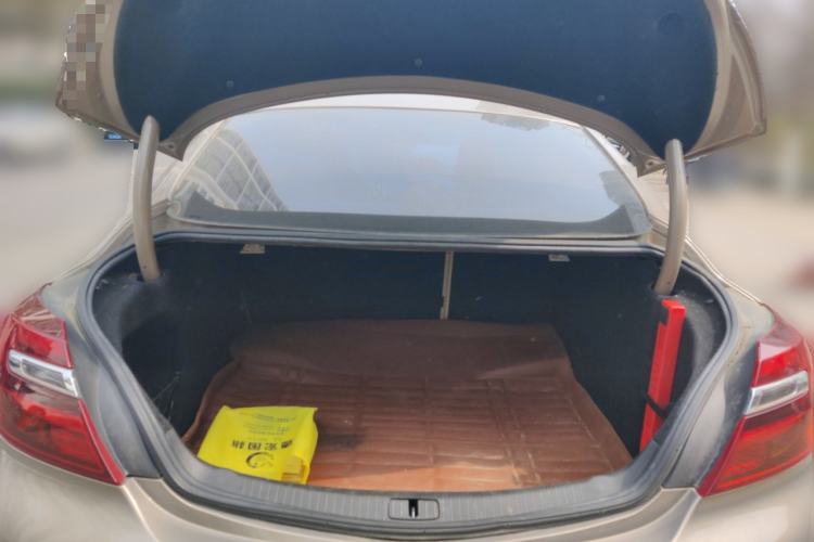 Used Buick Regal 2015 2.0L Leading Fashion Edition