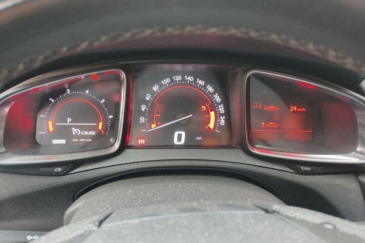 Used DS 6 2016 1.6T Luxury Edition THP160