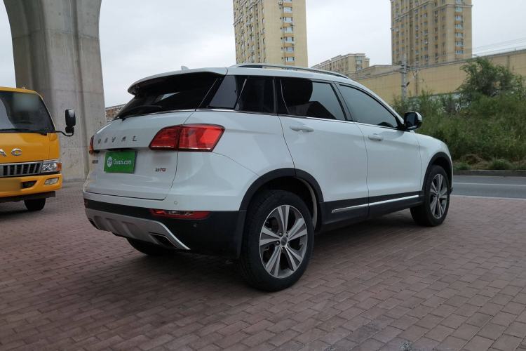 Used Haval H6 Coupe 2016 Blue-Label Diesel 2.0T Manual Two-Wheel Drive Elite Model China IV Standard
