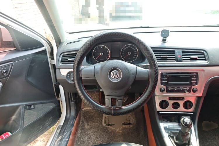 Used Volkswagen Lavida 2013 Restyled Classic 1.6L Manual Comfort Edition Steering Wheel