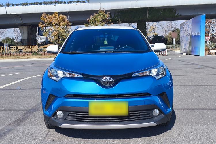 Used Toyota IZOA 2018 2.0L Yichi Edition China V Standard