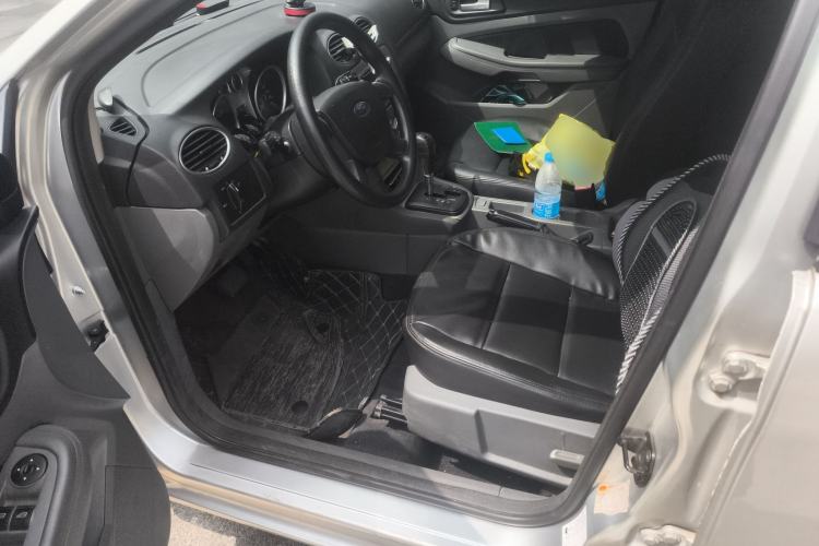 Used Ford Focus 2013 Hatchback Classic 1.8L Automatic Base Model