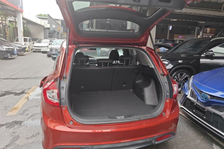 Used Honda Jade 2013 1.8L automatic Comfort version 5 seats Trunk