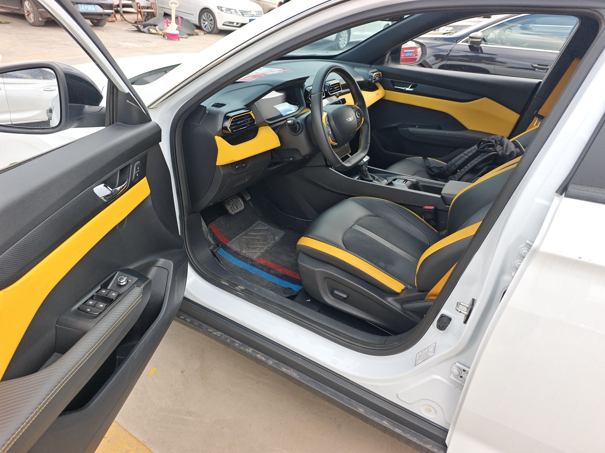 Dongfeng Aeolus Yixuan 2023 Mach Edition 1.5T Automatic Pursuit Rider Version — снимка 18