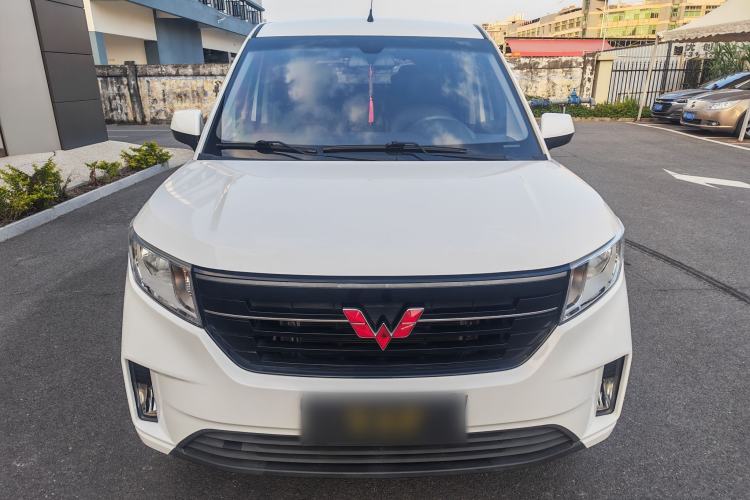 Used Wuling Hongguang PLUS 2020 1.5L Manual Comfort 7-Seater