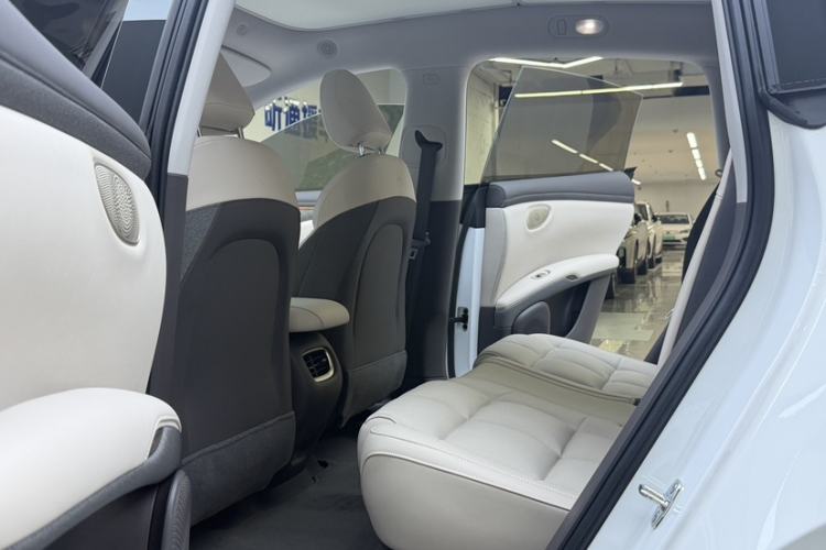 Used IM LS6 2025 Lingxi Intelligent Driving Edition Interior 1