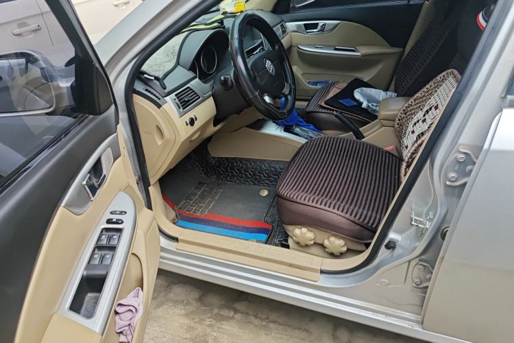 Used Buick Excelle 2013 1.5L Automatic Classic Model