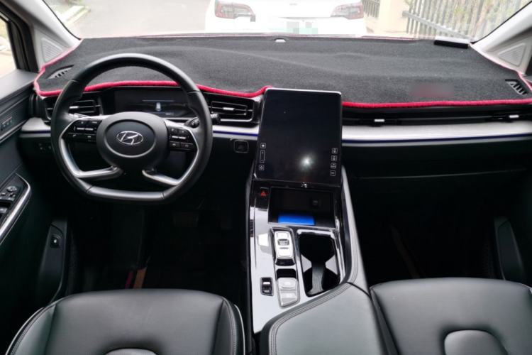 Used Hyundai Custo 2022 270TGDi Smart Luxury Flagship Edition TOP Center Console