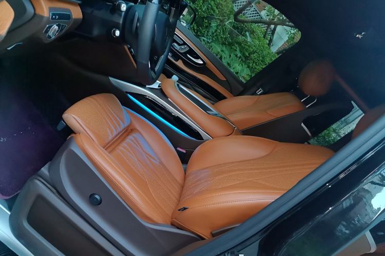 Used Mercedes-Benz V-Class 2022 V 260 L Long Wheelbase Prestige Edition