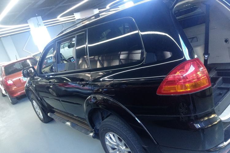 Used Mitsubishi Pajero Sport 2013 3.0L Automatic Two-Wheel Drive Luxury Edition