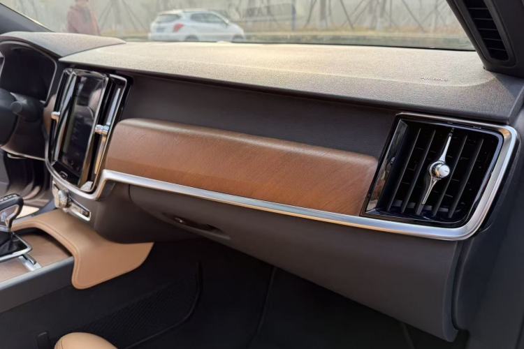 Used Volvo S90 2016 T6 AWD Zhiya Edition