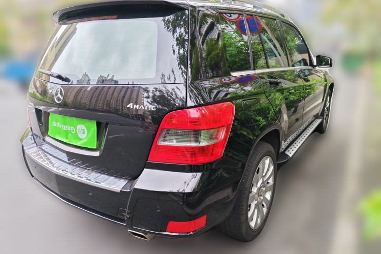 Used Mercedes-Benz GLK-Class 2011 GLK 300 4MATIC Fashion Model Rear Right 45 Deg