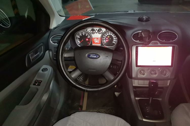 Used Ford Focus 2013 Hatchback Classic 1.8L Automatic Base Model
